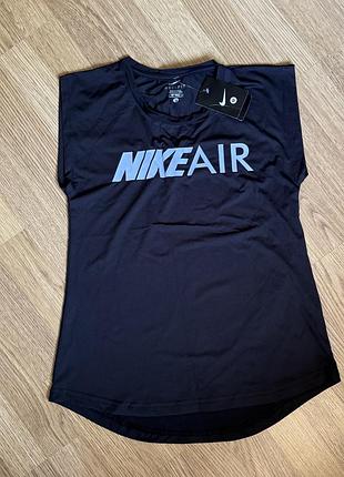 Футболка жіноча nike