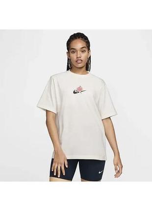 Женская оверсайз футболка nike