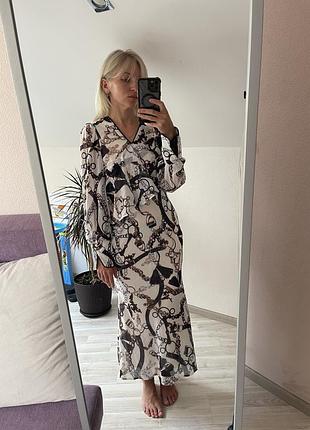 Шовковиста сукня міді karen millen petite (розмір s / eur 36) з ланцюговим принтом