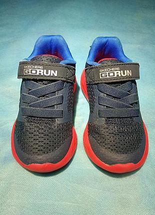 Легкие детские кроссовки бренд: skechers модель: gorun (sn 97860n), размер 22, длина стельки 14.5 см. материал верха: текстиль (дышащая сетка) 3