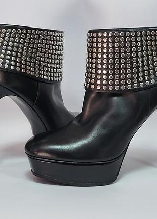 Розкішні ботильйони saint laurent, оригінал! розмір 39.