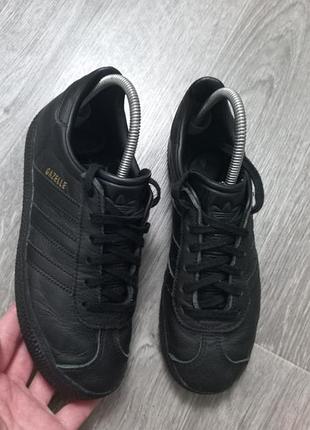 Кожаные кроссовки adidas gazelle