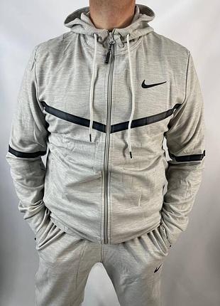 Чоловічий костюм nike