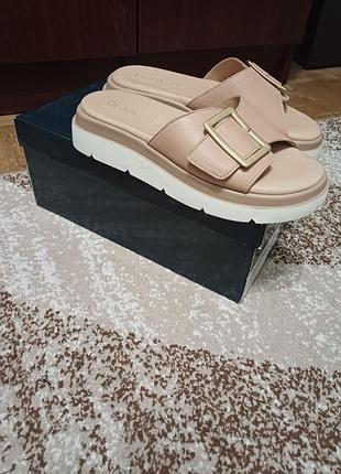 Шлепанцы женские, кожаные