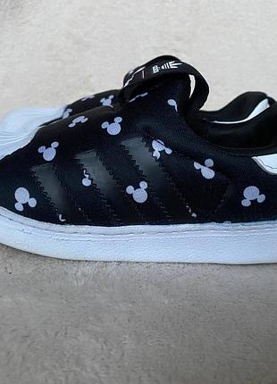 Кросівки adidas оригінал.