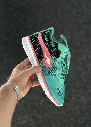 Кросівки kangaroos