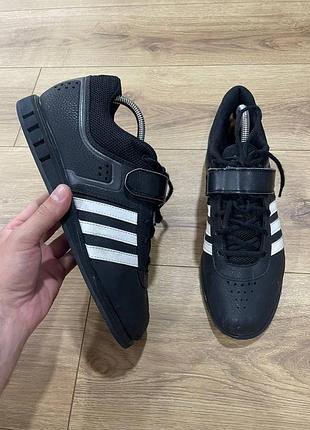 Мужские кроссовки фирмы adidas powerlift оригинал