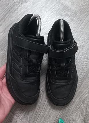 Кожаные кроссовки для мальчика adidas