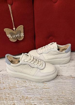 Кожаные фирменные кроссовки ecco 37р.