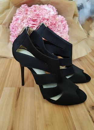 Туфлі на підборах karen millen 37 розмір