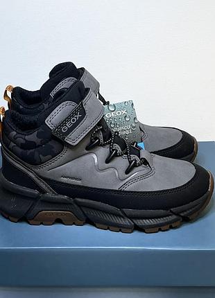 Новые детские ботинки geox, 31,34