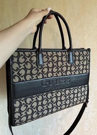 Велика оригінальна жіноча сумка guess