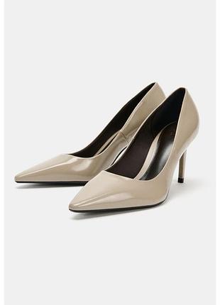 Шкіряні туфлі zara