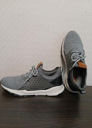 Кросiвки чоловiчi skechers на тканиннiй основi