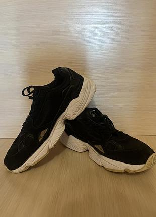 Кросівки adidas