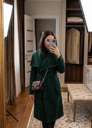 Пальто зелене довге