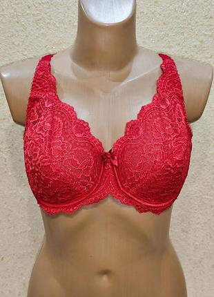 Красивый бюстгальтер мягкий на косточках uk38dd/e eur85dd/e