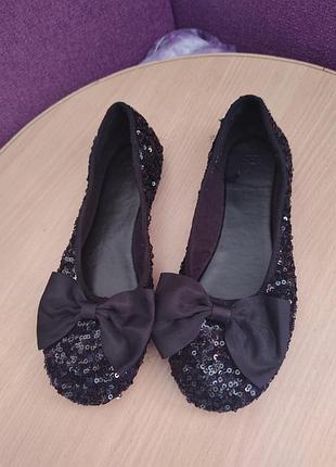 Балетки с пайетками 34 р. zara