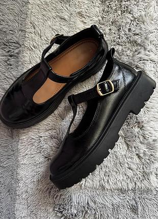 Лаковані туфлі zara 3