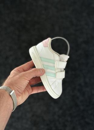Кросівки adidas