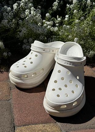 Оригінальні жіночі білі crocs на платформі (розмір w9/39-40)