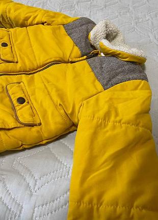 Демисезонная курточка стильная фирмы mark &amp; spencer желтого кол ира очень теплая