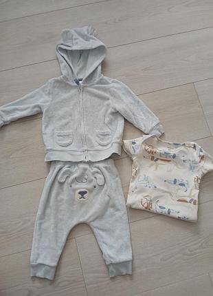 Костюм  від carters 3-6m.
