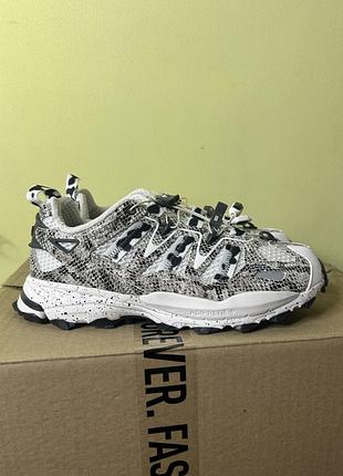 Кросівки adidas hyperturf adventure нові made in vietnam  47(30,5 см) 42(26,5 см) 2200грн