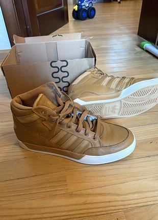 Високі шкіряні кеди adidas originals