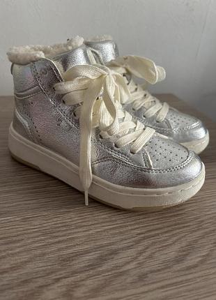 Черевики zara для дівчинки 31 розмір
