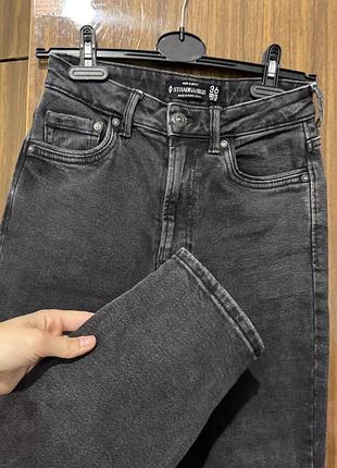 Джинси stradivarius