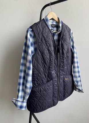 Оригінальна жилетка barbour