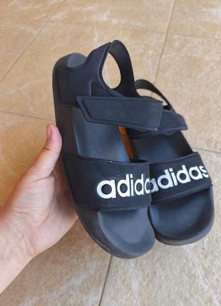 Оригинальные босоножки adidas