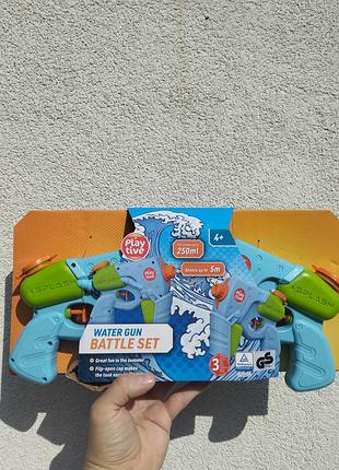 Набір водяних пістолетів playtive water gun battle set 2 шт, 250 мл, дальність 5 м, від 4 років
