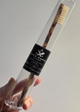 Зубна щітка acca kappa medium pure white bristle toothbrush classic brown