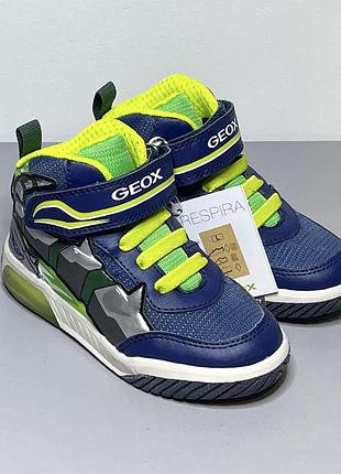 Новые детские ботинки geox, 26