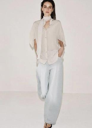 Блуза з нових колекцій zara