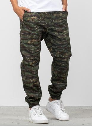 Джогери, камуфляжні штани carhartt wip marshall jogger.