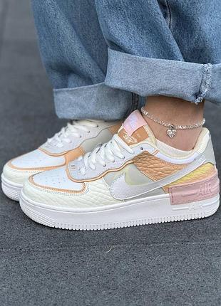 Всього 1999 грн 🤩 жіночі nike air force 1 shadow ➡️виробник: фабричний вʼєтнам  🟠верх:  шкіра з текстурованими вставками. розміри : 36 37 38 39 40 41