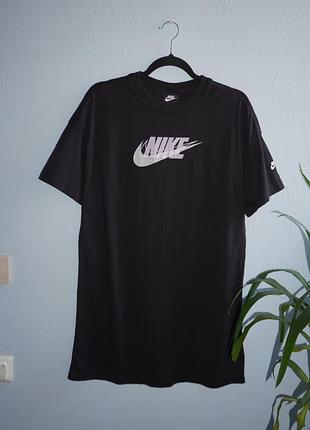 Трикотажна футболка-сукня від nike