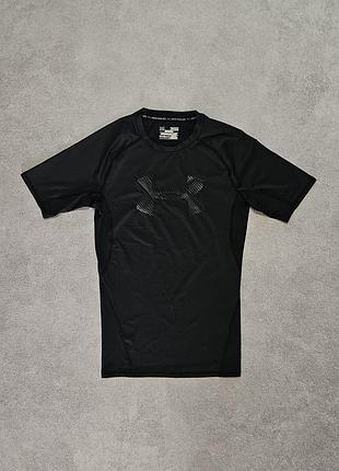 Футболка under armour m size
