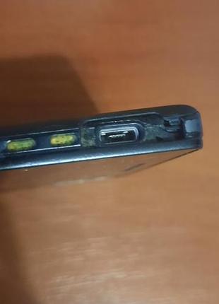 Sony xperia v 6