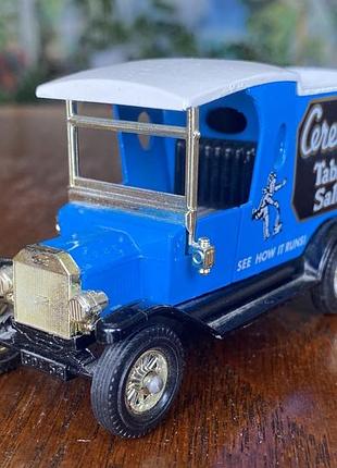 Модель автомобиля ford model t 1912 cerebos 1:43 yesteryear matchbox англия