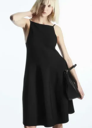 Платье женское cos square-neck knitted mini dress / xs