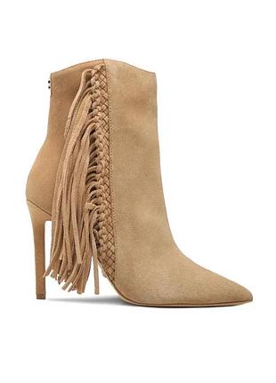 Ковбойські чоботи guess