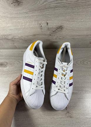 Adidas superstar la lakers чоловічі кросівки 46 розмір