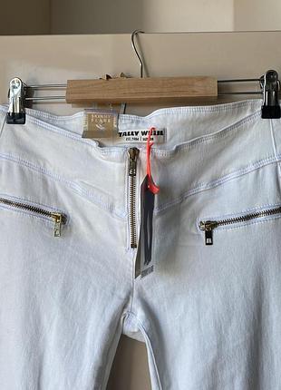 Белые штаны джинсы клёш bootcut