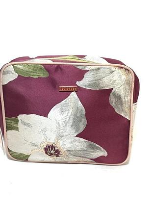 Ted baker косметичка