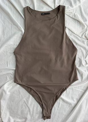 Базовий бесшовний боді zara