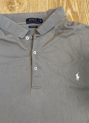 Чоловіча футболка-поло бренду polo ralph lauren у класичному сірому кольорі.